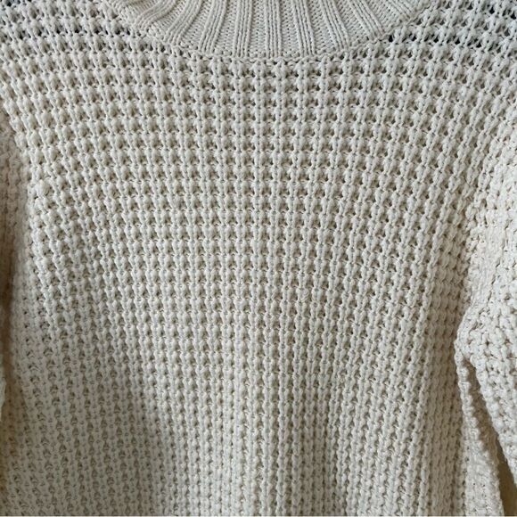 Carducci Cream Cable Knit Chunky Turtleneck Pullover Sweater - Picture 4 of 7